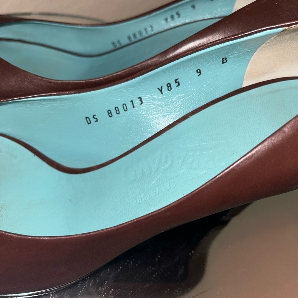 Salvatore Ferragamo Leather Pumps Heels, Brown with Blue Interior, Size 9B - Picture 2 of 14
